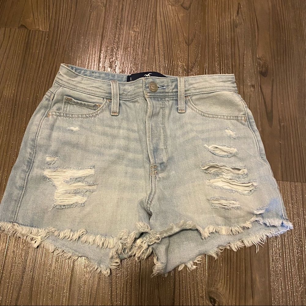 Hollister High Rise Mom Shorts